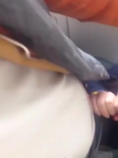 春节高铁返乡乘务厕所口爆