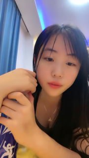 哇塞！这奶子好大啊【00后超级胸】又白又大我好喜欢_4